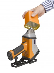 8000-Metal-Sample-Stand-Shield.lr